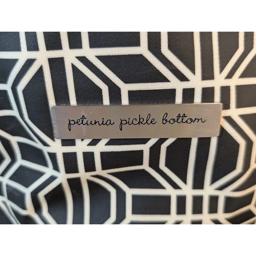 Petunia Pickle Bottom Downtown Tote Diaper Duffle Bag Weekender Travel Bag